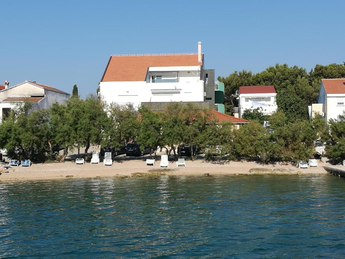 Apartments Lantina Betina  Luaran gambar